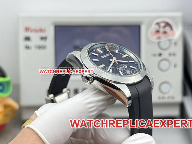 collectible watch magnetic type VS FactoryRolexblack dial green glass side live photo