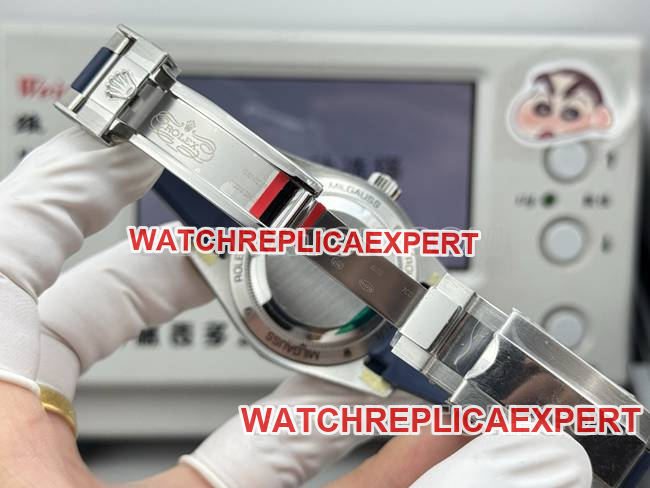 1:1replica watch magnetic type VS FactoryRolexwhite dial rubber type clasplive photos