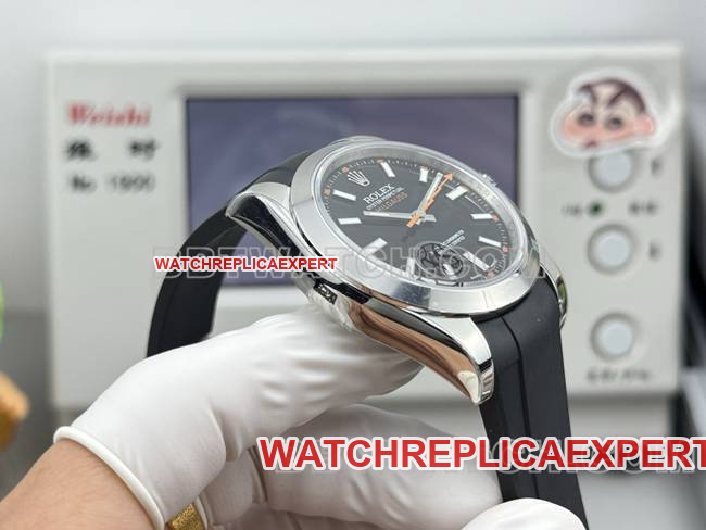 top-tier watch magnetic type VS FactoryRolexblack dial black rubber model side live photo