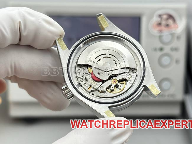 top-tier watch magnetic type VS FactoryRolexblack dial black rubber caseback live photo