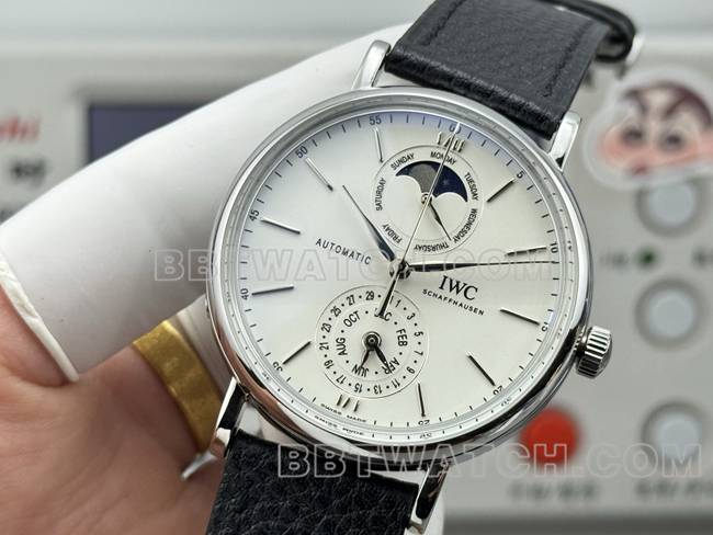 collectible watch Portofino GR factory IWC white dial black leather strap model front live photo