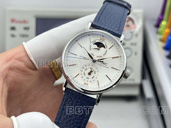 collectible watches Portofino GR factory Universal white disk blue belt models front real picture