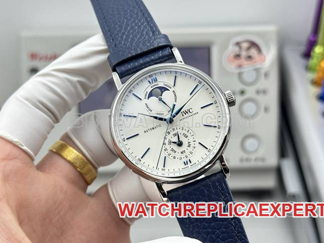 watch Portofino GR factory IWC white dial blue needle blue leather strap model front live photo