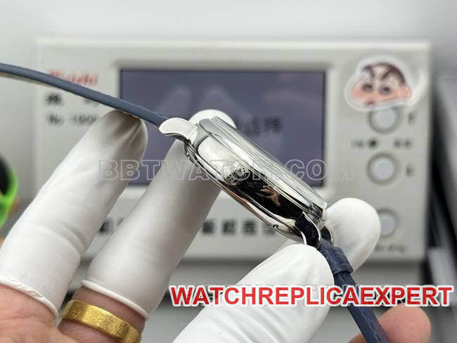 watch Portofino GR factory IWC white dial blue needle blue leather strap model side live photo