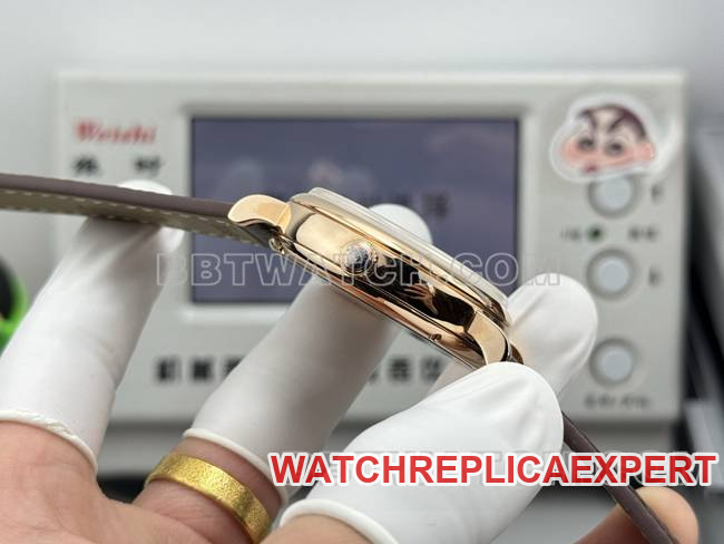 collectible watch Portofino GR factory IWCrose goldwhite dial brown leather strap model side live photo