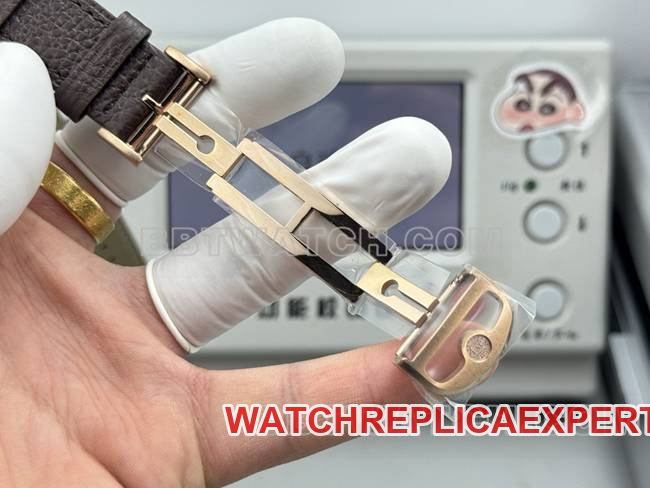 collectible watch Portofino GR factory IWCrose goldwhite dial brown leather strap model clasplive photos