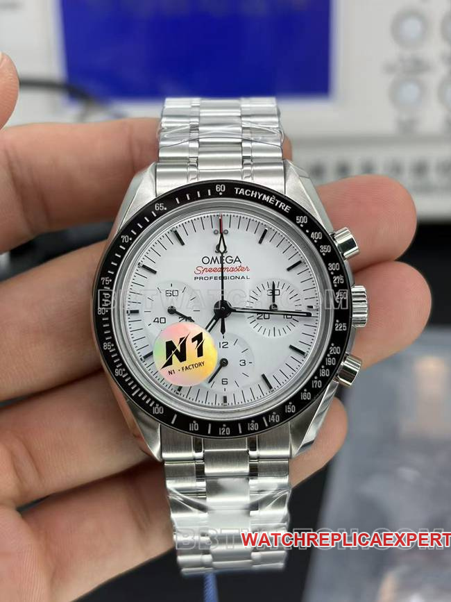 watch Speedmaster N1 factory Omegawhite dialsteel bracelet front live photo