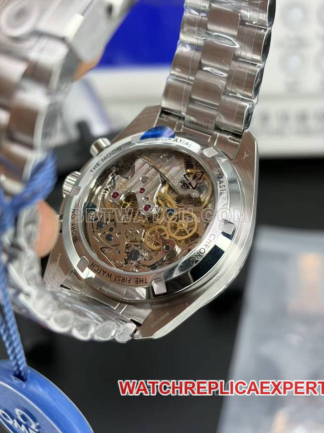 watch Speedmaster N1 factory Omegawhite dialsteel bracelet caseback live photo