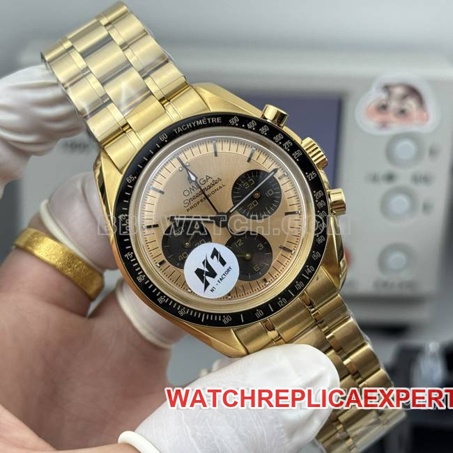 collectible watch Speedmaster N1 factory Omega gold plate yellow goldsteel bracelet model front live photo