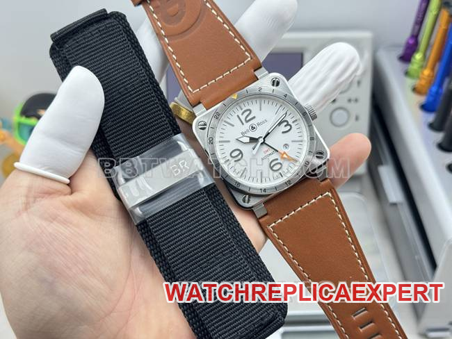 1:1replica watch Bell & Ross white dial 42mm dual time zone leather strap model front live photo