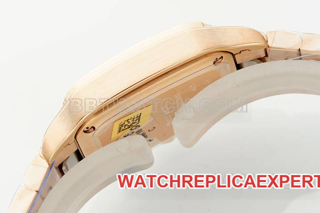 collectible watch Cartiersilver dial Santos quartz movementrose goldbraceletside live photo