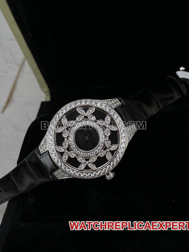 watch Graf VCA factory sapphire crystaldiamond33mmquartz movementfront live photo