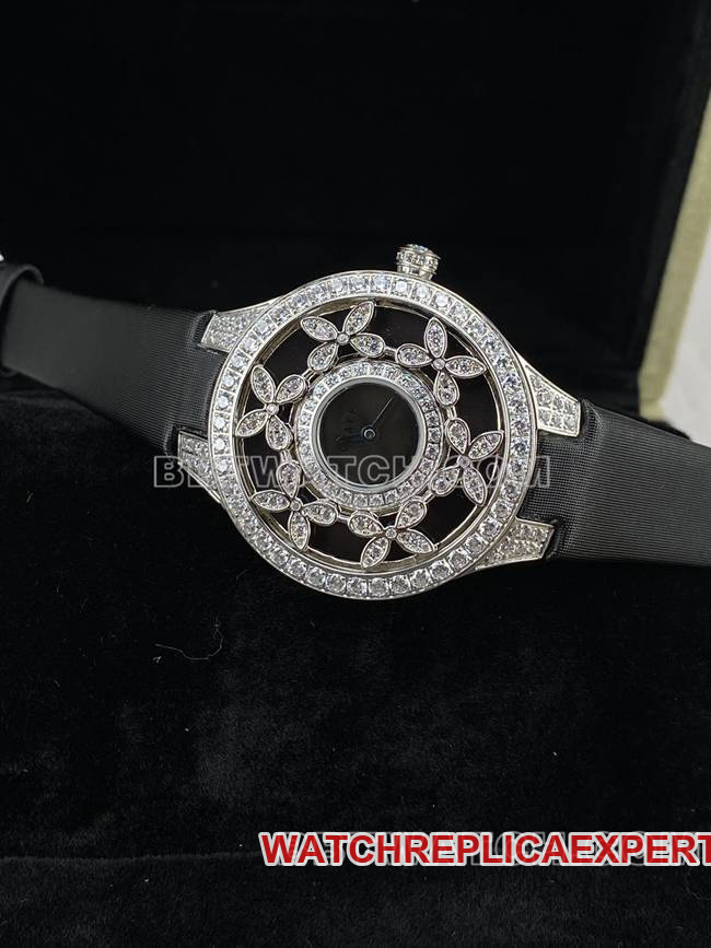 collectible watch Graf VCA factory sapphire crystaldiamond33mmquartz movementfront live photo