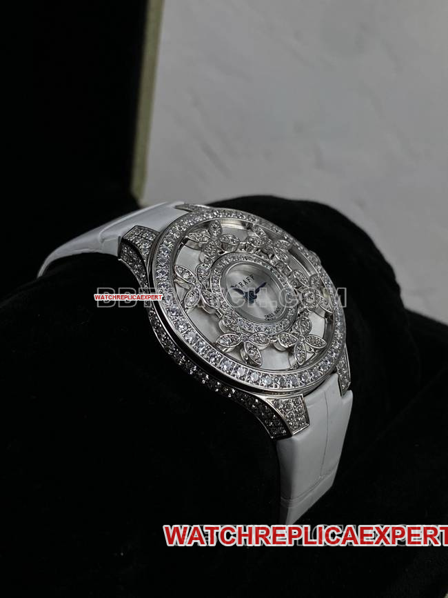 collectible watch Graf VCA factory sapphire crystaldiamond33mmquartz movementfront live photo