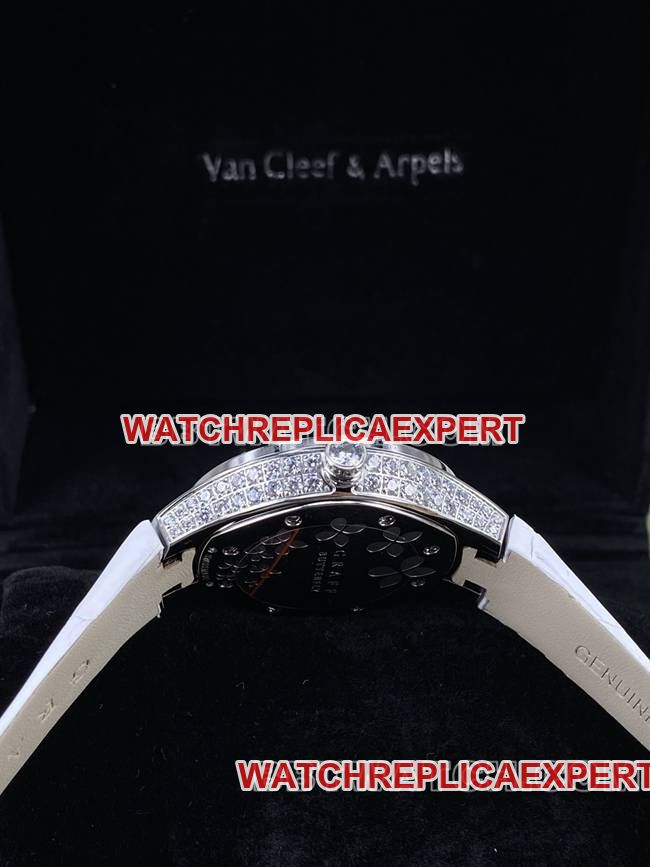 collectible watch Graf VCA factory sapphire crystaldiamond33mmquartz movementside live photo