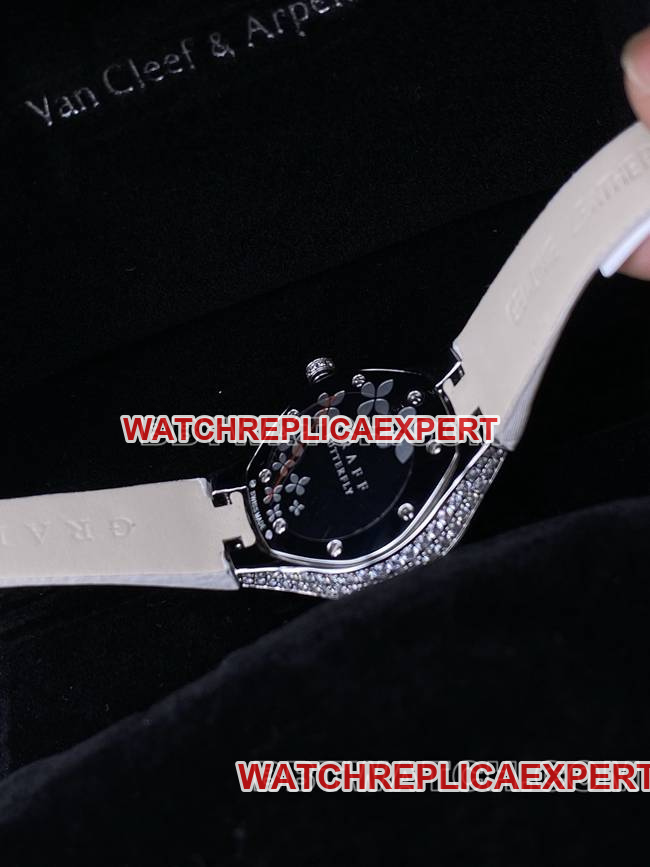 watch VCA factory Graf sapphire crystaldiamond33mmquartz movementcaseback live photo