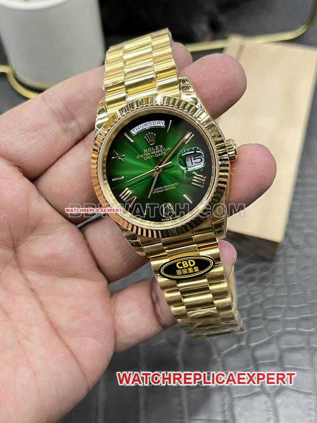 top-tier watch CBD factory RolexDay-Date3255 mechanical green dial40mmfront live photo
