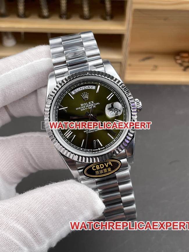collectible watch CBD factory RolexDay-Date3255 mechanical olive green dial40mmfront live photo