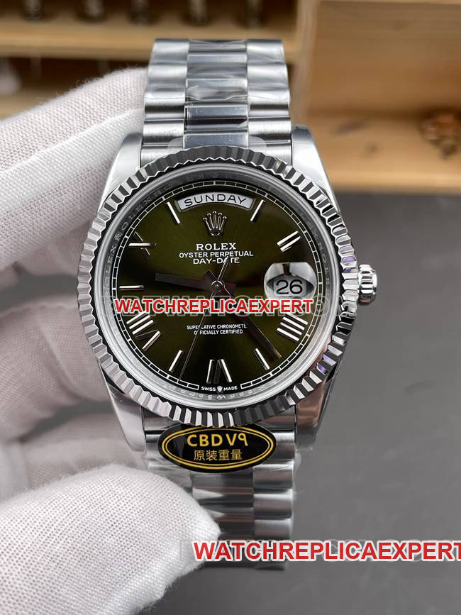 collectible watch CBD factory RolexDay-Date3255 mechanical olive green dial40mmfront live photo