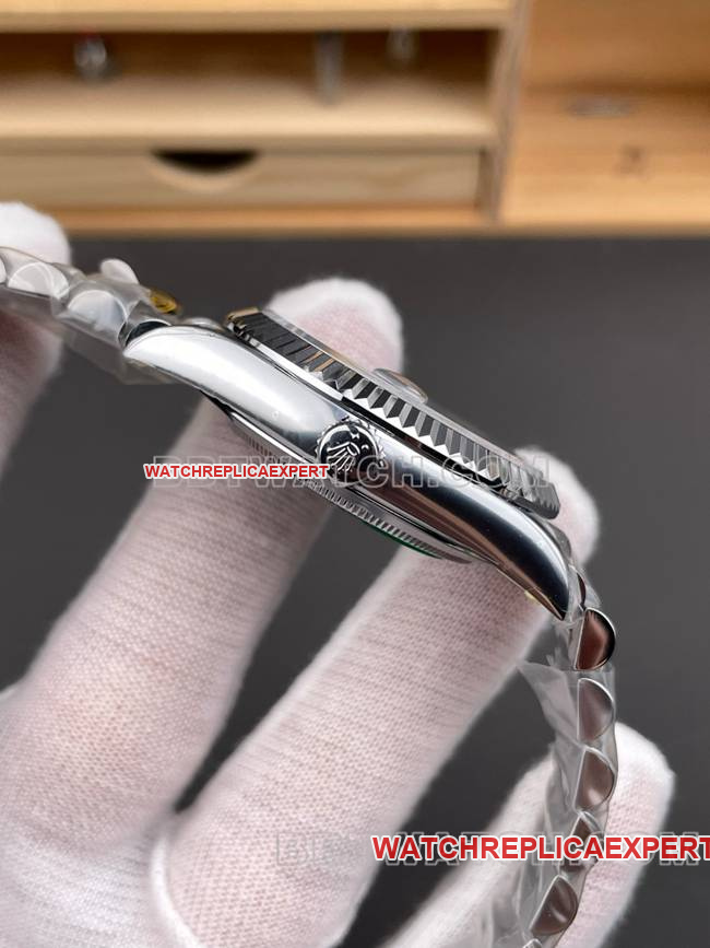 collectible watch CBD factory Day-DateRolex3255 mechanical ice blue dial40mmside live photo