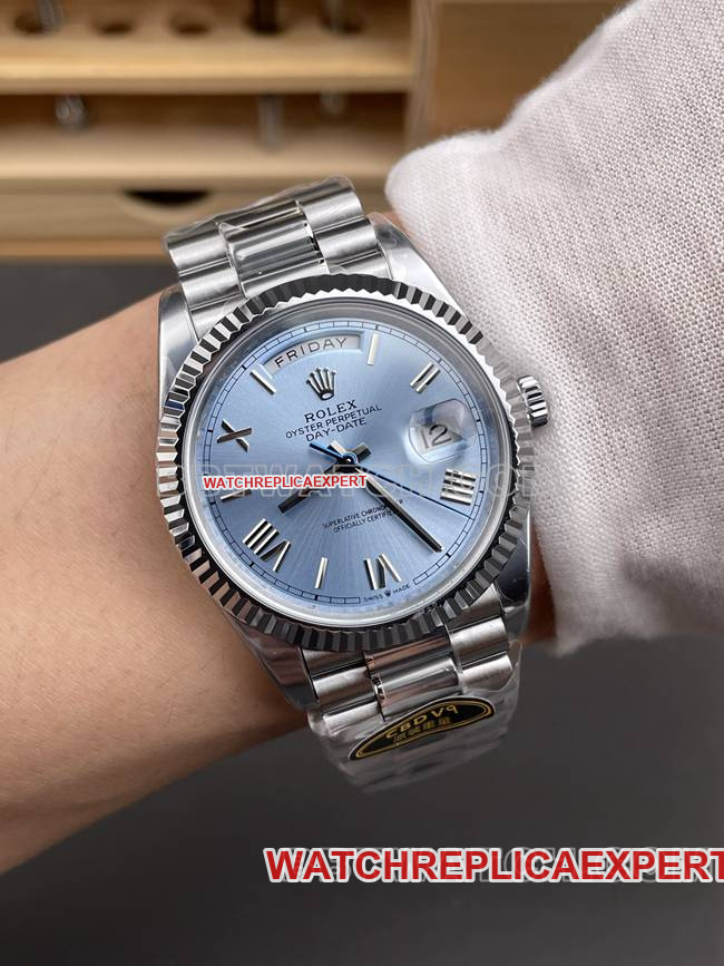 collectible watch CBD factory Day-DateRolex3255 mechanical ice blue dial40mmfront live photo