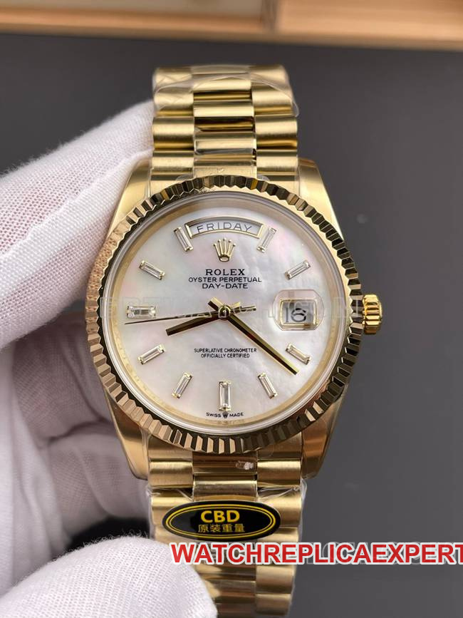 1:1replica watch CBD factory Day-DateRolex3255 mechanical mother-of-pearl disc 40mmfront live photo