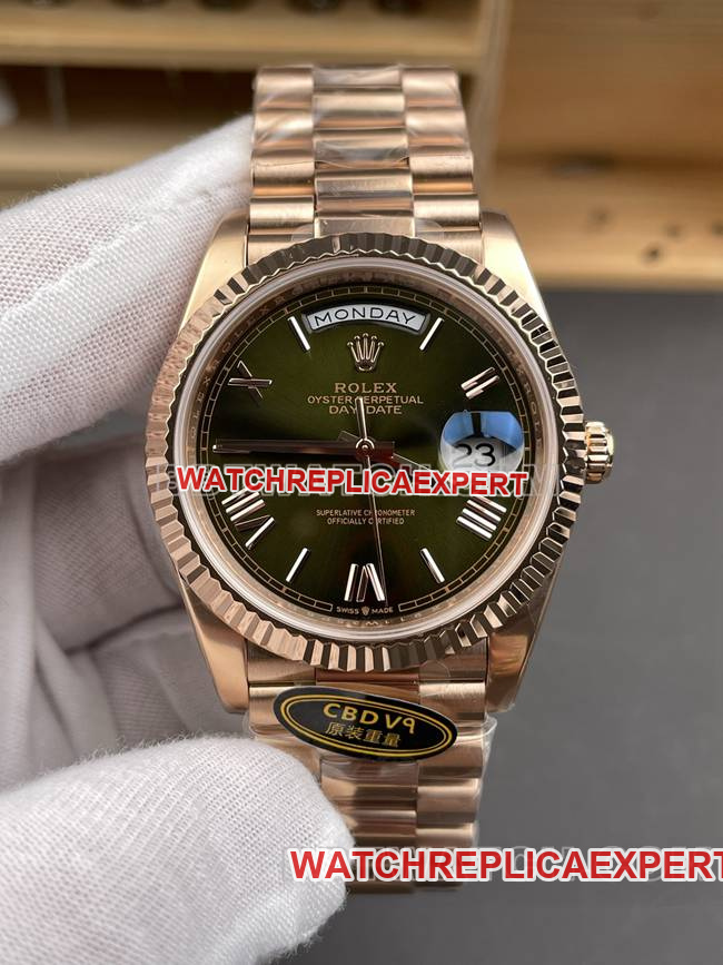 watch CBD factory Day-DateRolex3255 mechanical rose gold olive green dialfront live photo