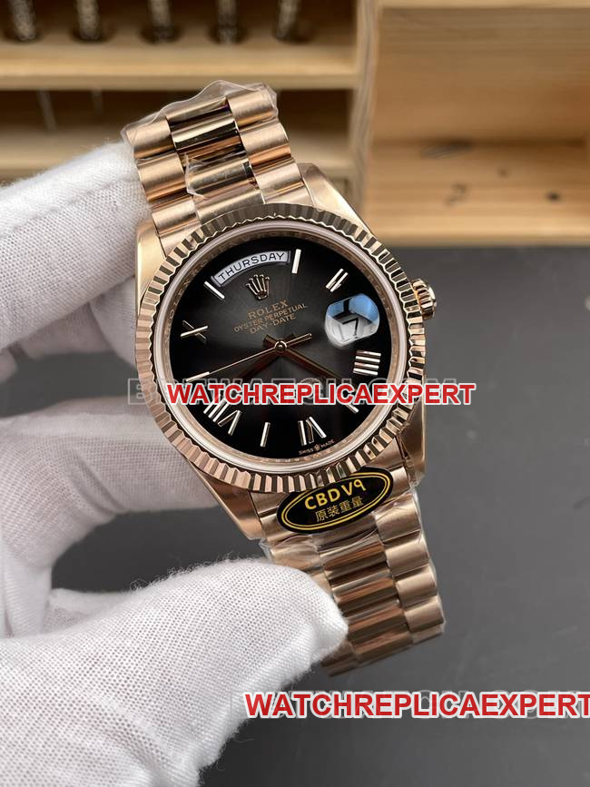collectible watch CBD factory Day-DateRolex3255 mechanical rose gold smoked black dialfront live photo