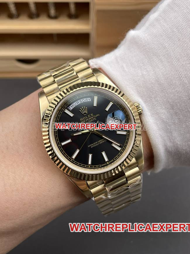 top-tier watch CBD factory black dialRolexDay-Dateyellow gold3255 mechanical front live photo