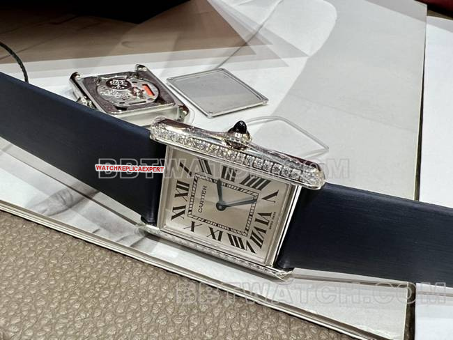 collectible watch tank DR factory Cartier silver white dialdiamond bezelquartz blue leather braceletfront live photo
