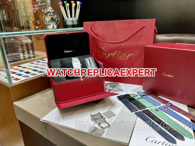 1:1replica watch tank DR factory Cartier silver white dial medium quartz steel braceletfront live photo