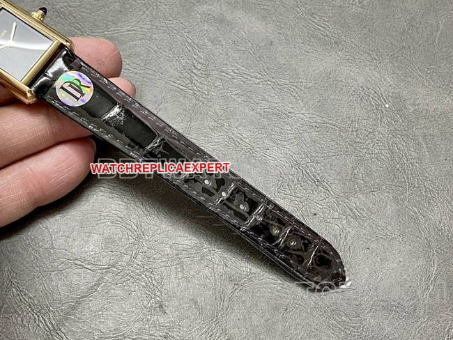 top-tier watch DR factory Cartier tank black dialquartz black braceletbraceletlive photos