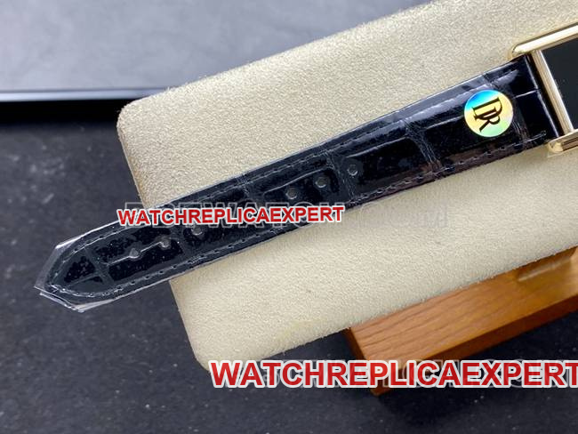 collectible watch DR factory Cartier tank black dial gold case quartz black braceletbraceletlive photos