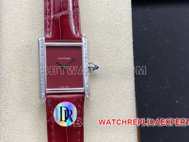 collectible watch DR factory Cartier tank red dial quartz red braceletfront live photo