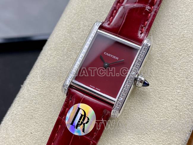 collectible watch DR factory Cartier tank red dial quartz red braceletfront live photo