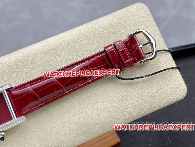 collectible watch DR factory Cartier tank red dial quartz red braceletclasplive photos