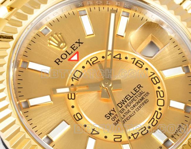 watch RolexAR+ factory pilot gold plate mechanical room gold front live photo