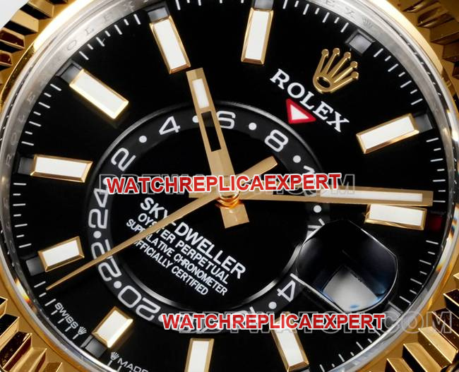collectible watch Navigator AR+ factory Rolexblack dial mechanical room gold steel braceletfront live photo