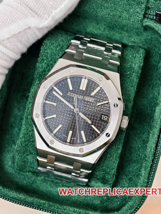 collectible watch Royal OakDDF factory Audemars Piguetblack dial4302 mechanical 15510front live photo