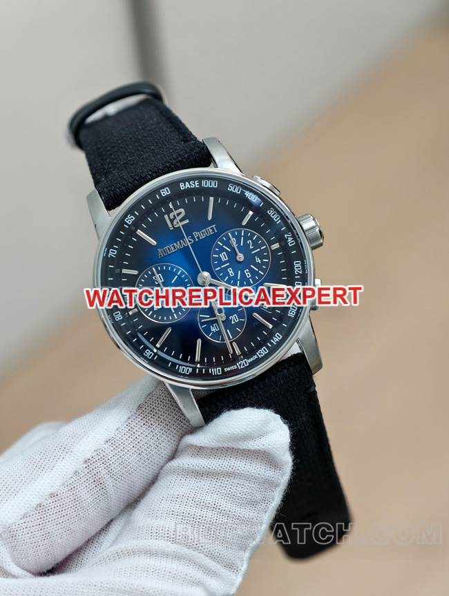 top-tier watch CODE 11.59Audemars PiguetAPS factory smoked blue dial4401 mechanical 26393front live photo