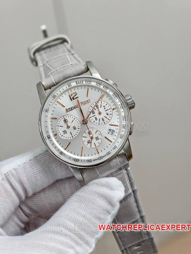 collectible watch CODE 11.59Audemars PiguetAPS factory silver gray plate 4401 mechanical 26393front live photo