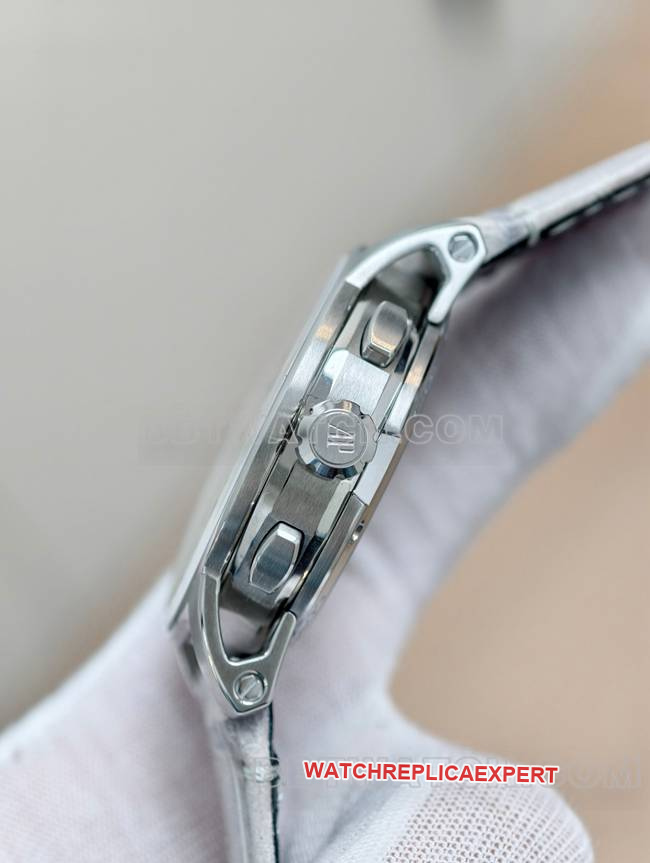 collectible watch CODE 11.59Audemars PiguetAPS factory silver gray plate 4401 mechanical 26393side live photo