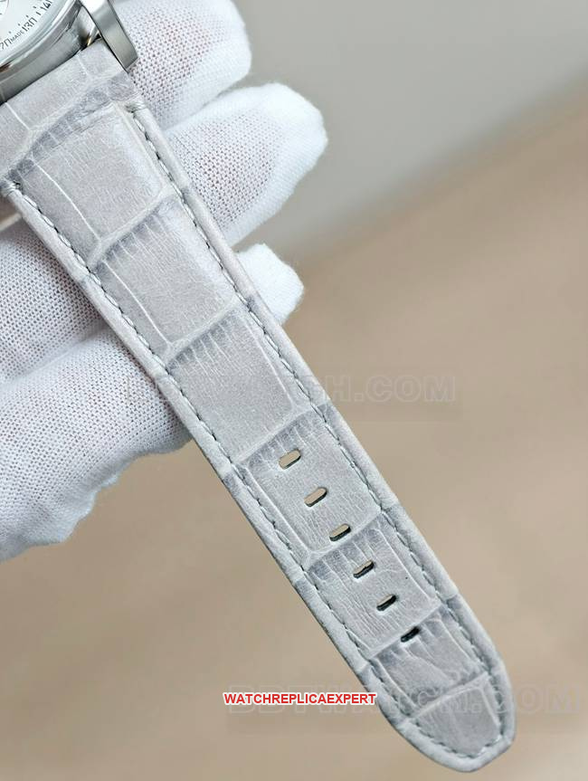 collectible watch CODE 11.59Audemars PiguetAPS factory silver gray plate 4401 mechanical 26393braceletlive photos
