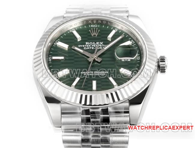 collectible watch JF factory log Rolexgreen dial3235 mechanical 41mm front live photo