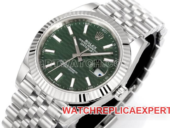 collectible watch JF factory log Rolexgreen dial3235 mechanical 41mm front live photo
