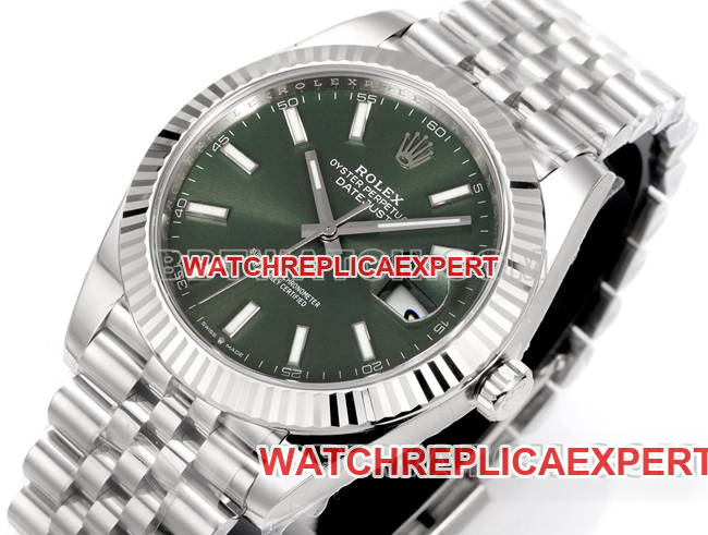 collectible watch JF factory log Rolexgreen dial3235 mechanical 41mm front live photo