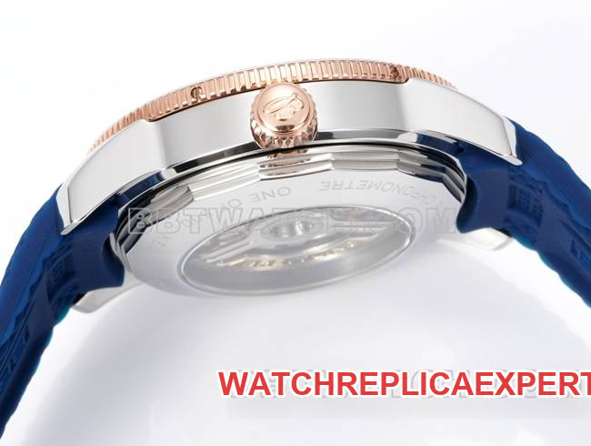 collectible watch BreitlingBLS factory super ocean culture blue dial rubber braceletside live photo