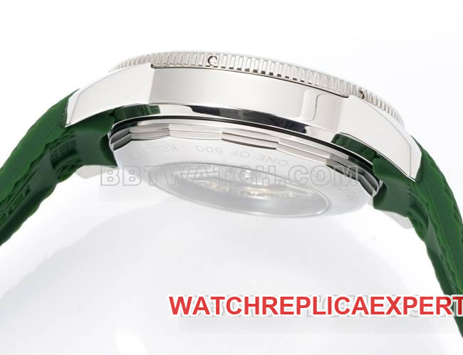 collectible watch superocean culture BLS factory Breitlinggreen dial rubber braceletside live photo