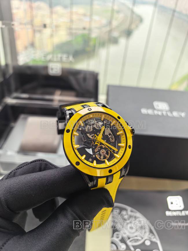 top-tier watch Bentley BL-62 peak yellow rubber braceletfront live photo