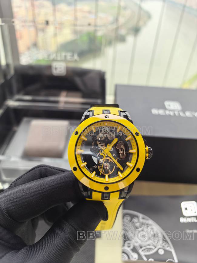 top-tier watch Bentley BL-62 peak yellow rubber braceletfront live photo